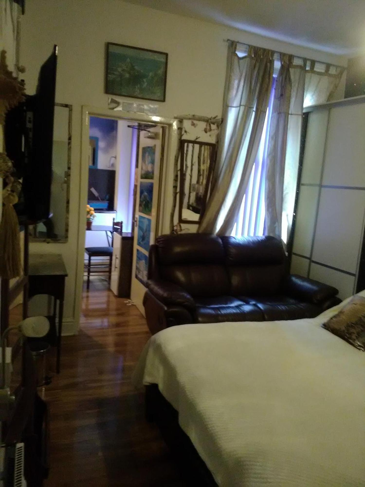 K.K'S North Station Self Catering Holiday Apartments ブラックプール エクステリア 写真