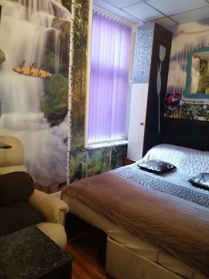 K.K'S North Station Self Catering Holiday Apartments ブラックプール エクステリア 写真