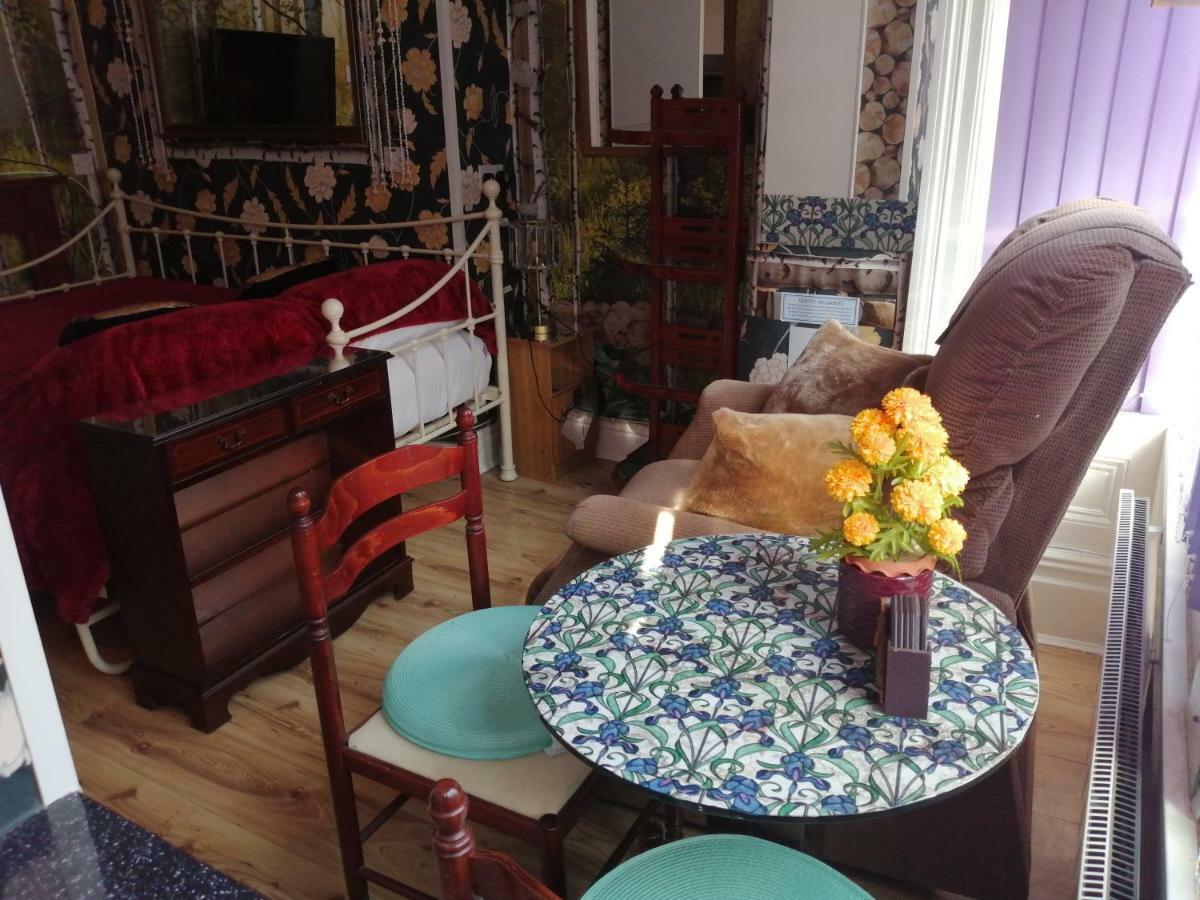 K.K'S North Station Self Catering Holiday Apartments ブラックプール エクステリア 写真